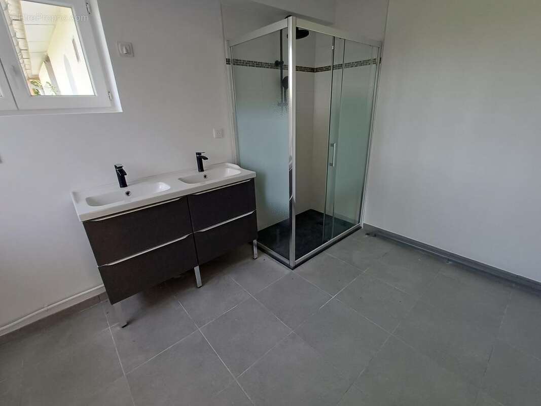 Maison 102 m² à Guignemicourt  - photo 7