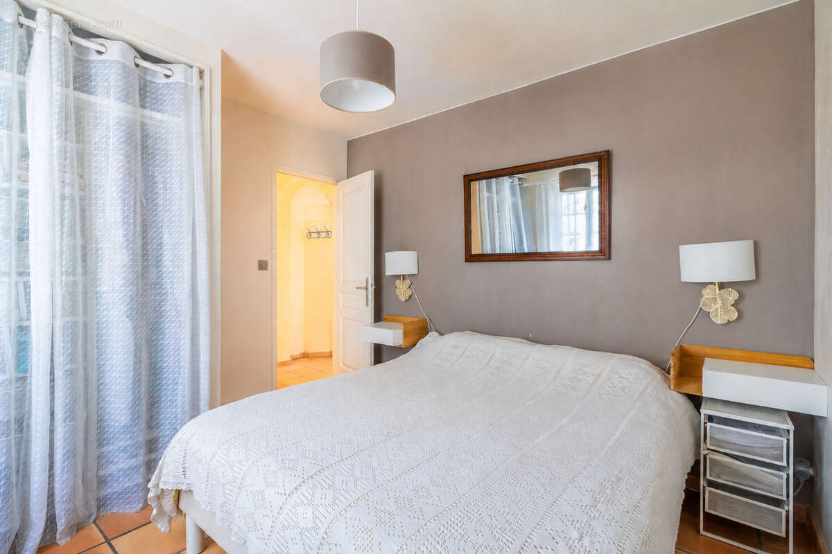 BIDART - PLATEAU - Maison familiale avec jardin arboré - photo 9