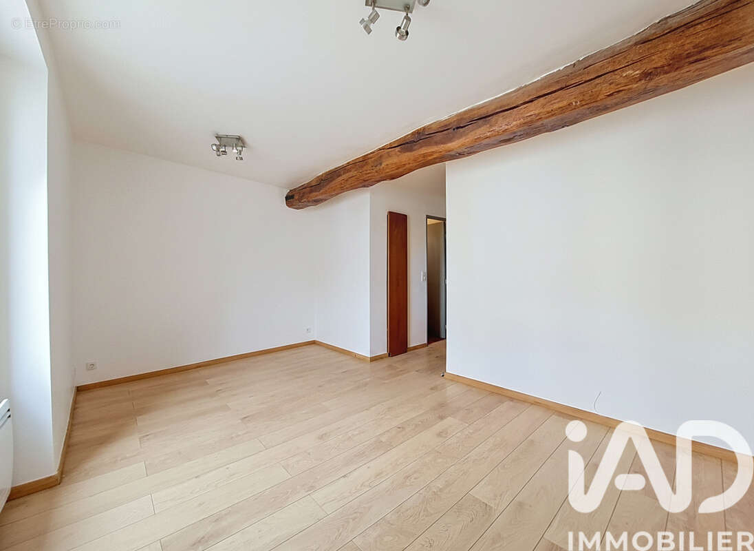 Photo 4 - Appartement à NANTEUIL-LES-MEAUX