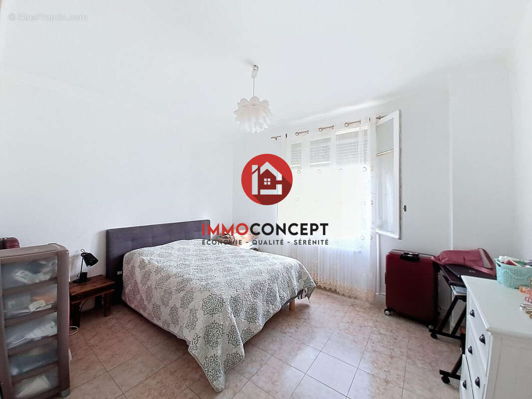 Maison à ROQUEMAURE