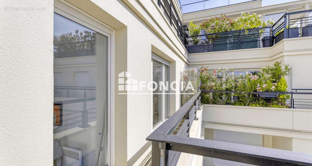 Appartement à ISSY-LES-MOULINEAUX