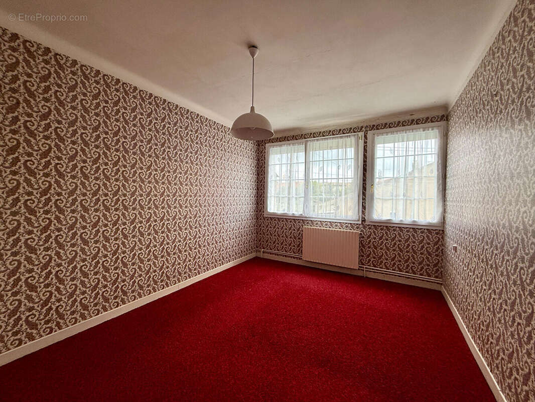 Maison à COLOMBEY-LES-BELLES