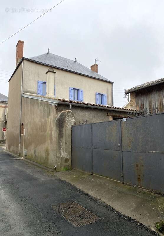 Maison à AIRVAULT