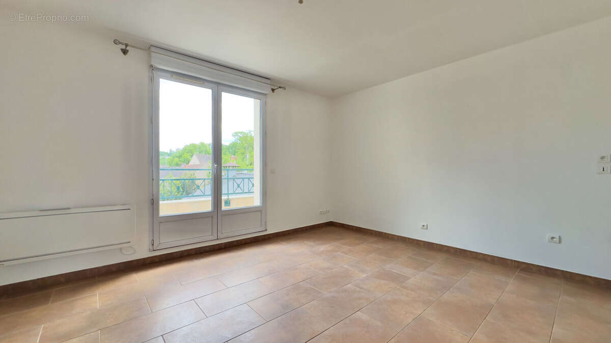 Appartement à SAVIGNY-SUR-ORGE