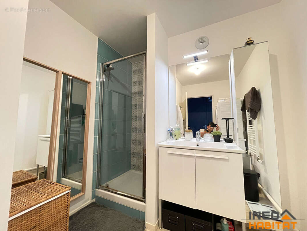 Appartement à LA MEZIERE