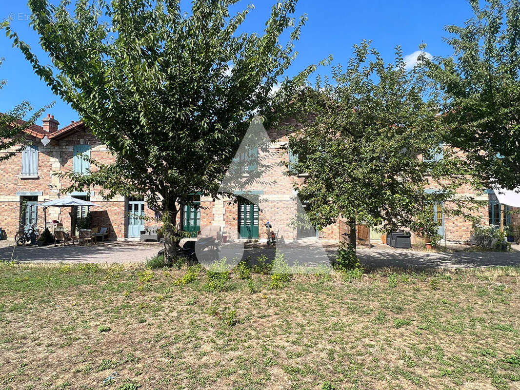 Maison à SAINT-DENIS