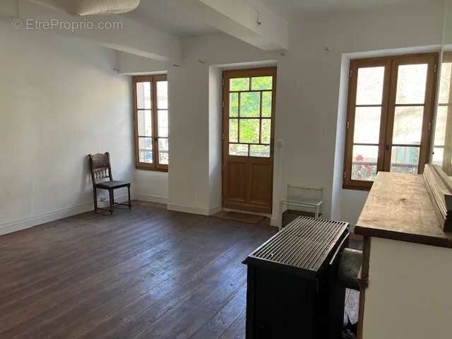 Maison à SAINT-CLAR