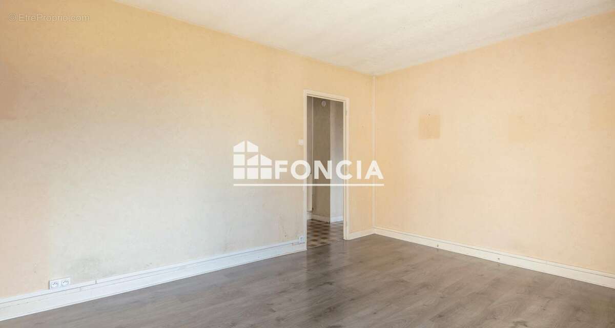 Appartement à SAINT-EGREVE
