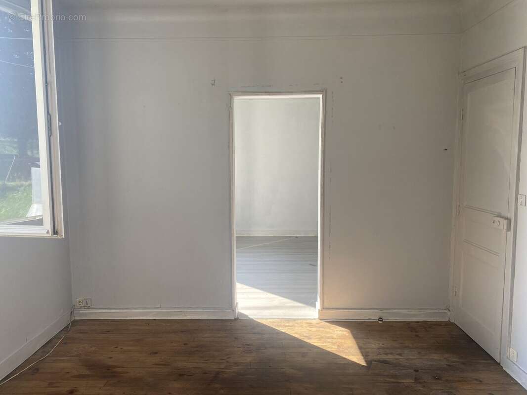 Maison à PEYRAT-LE-CHATEAU