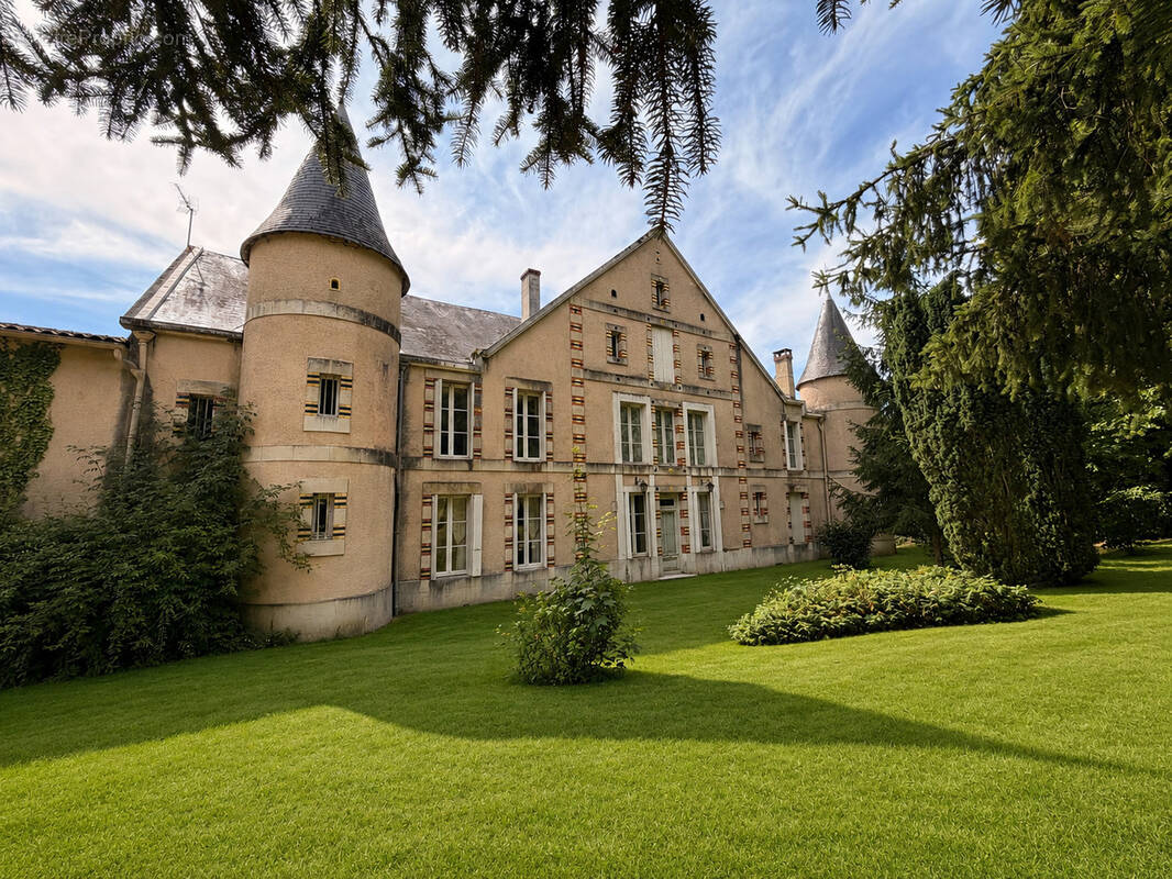 Maison à SAINT-LAURENT-DE-CERIS