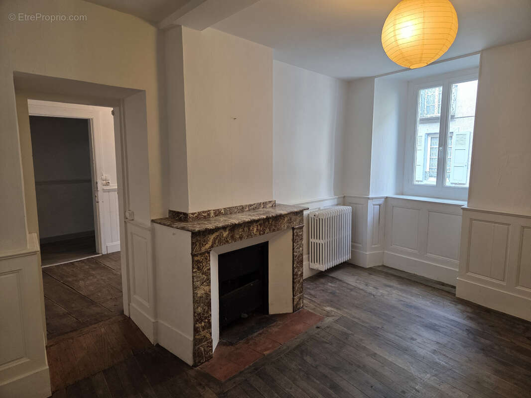 Maison à LES CABANNES