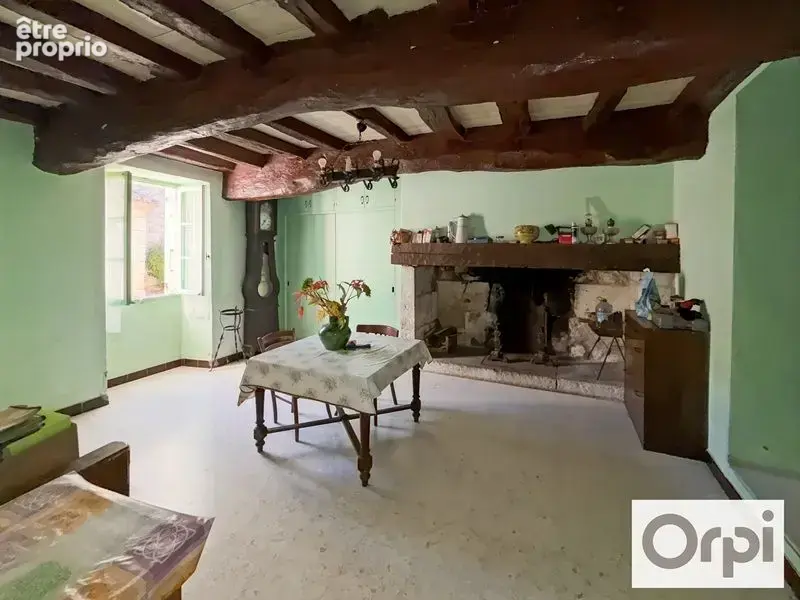 Superbe propriété XIXème de plus de 320 m² habitable à rénover avec ses dépendances et terrain autour - photo 10