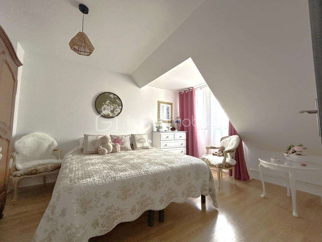 Maison à GENNEVILLE