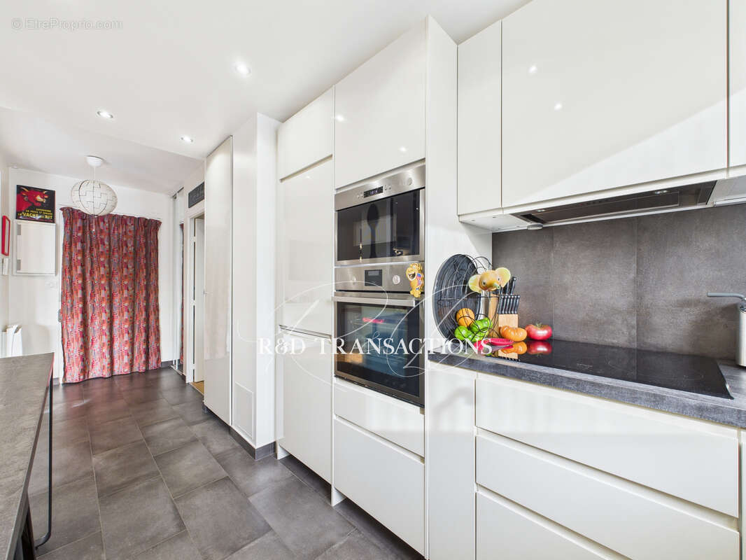 Appartement à SURESNES