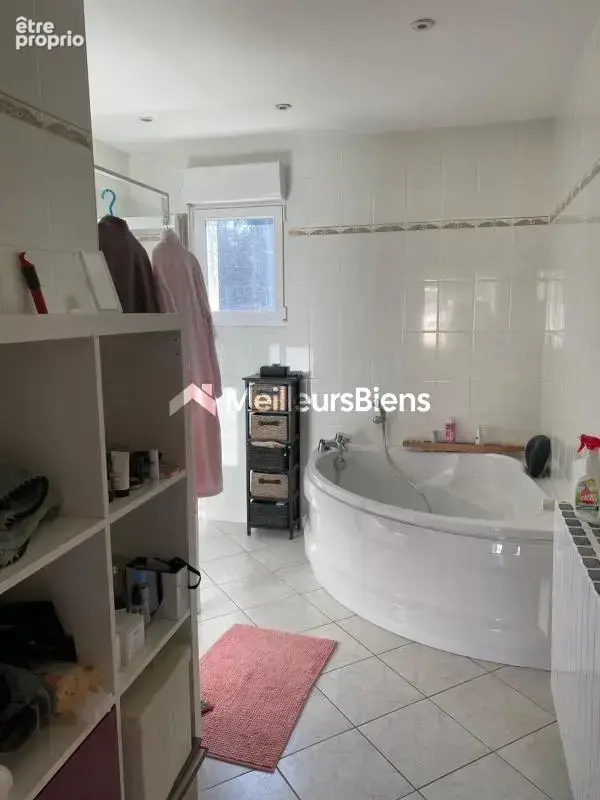 Maison plain-pied avec double garage et terrain - photo 7