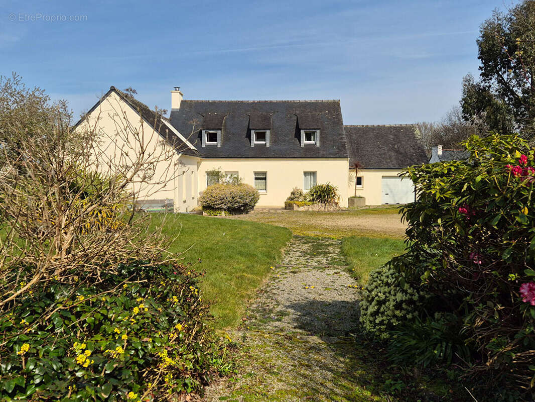 LAMPAUL-GUIMILIAU - Maison contemporaine - 7 pièces - photo 15