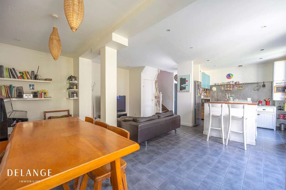 Ivry-Sur-Seine - Maison Individuelle 5P 146 m² - photo 6