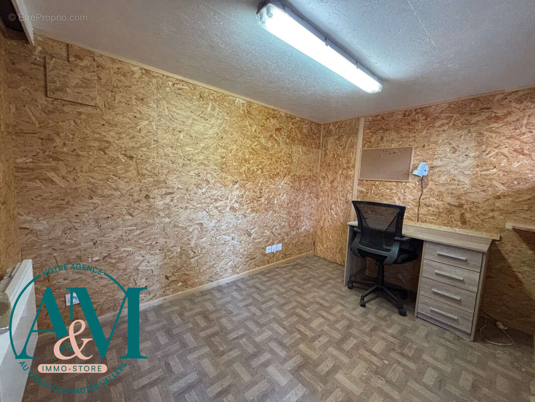 Autre à LA SALLE-LES-ALPES