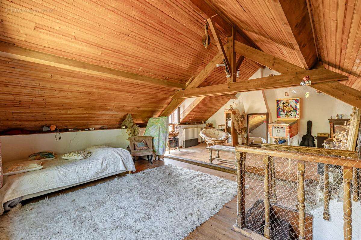 Maison à MONTGE-EN-GOELE