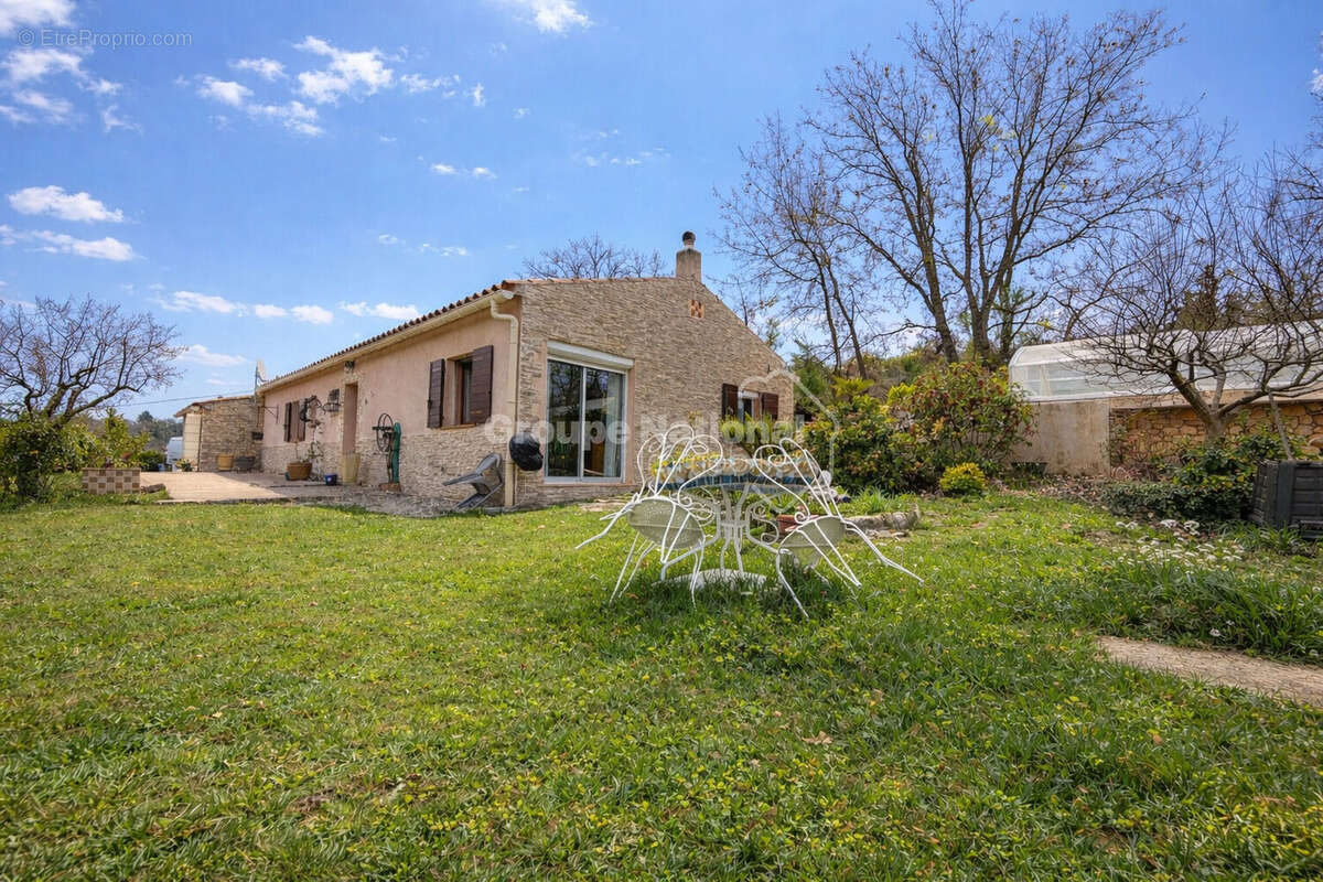 Maison à MONTAGNAC-MONTPEZAT