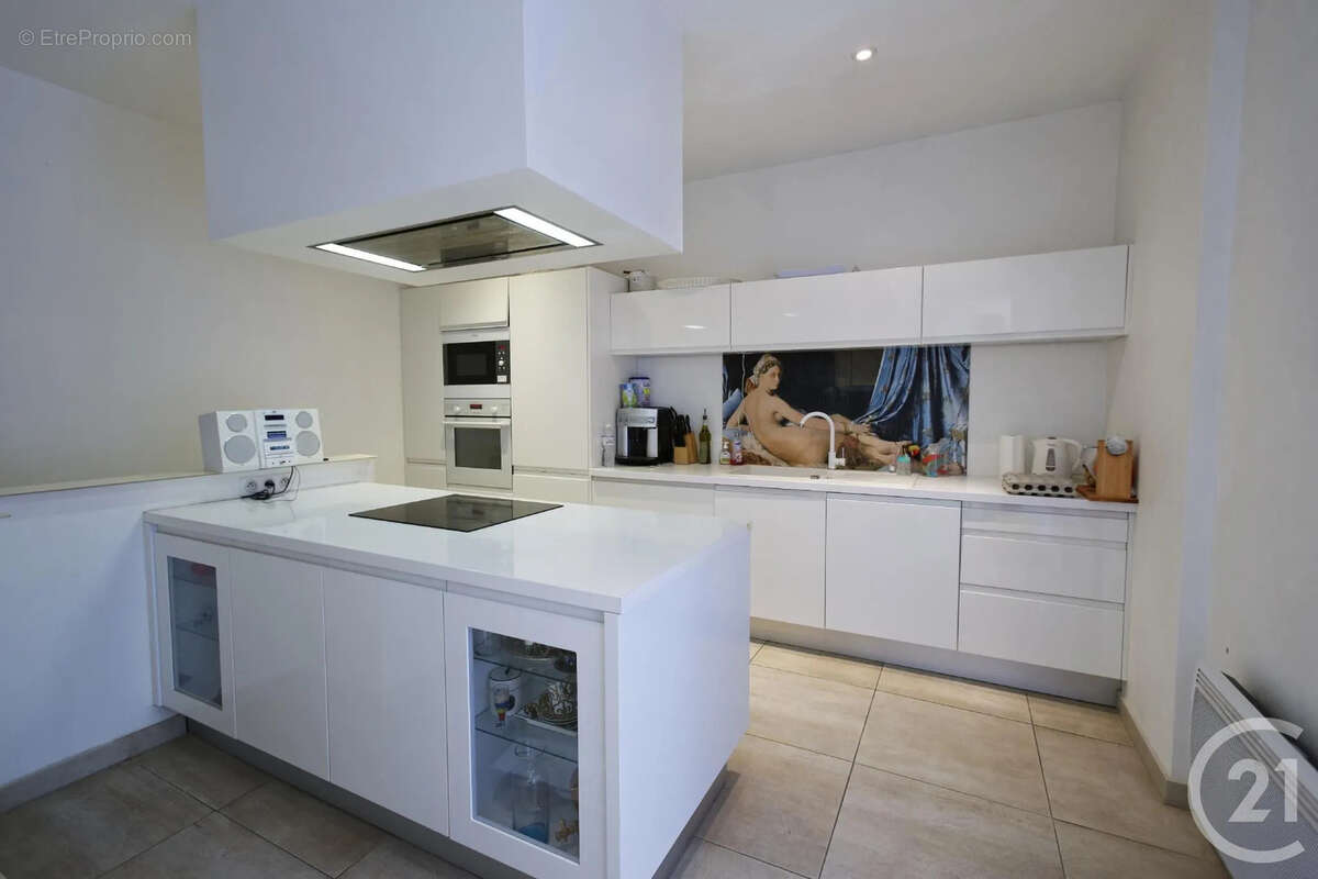 Maison 220 m² à Troyes  - photo 2