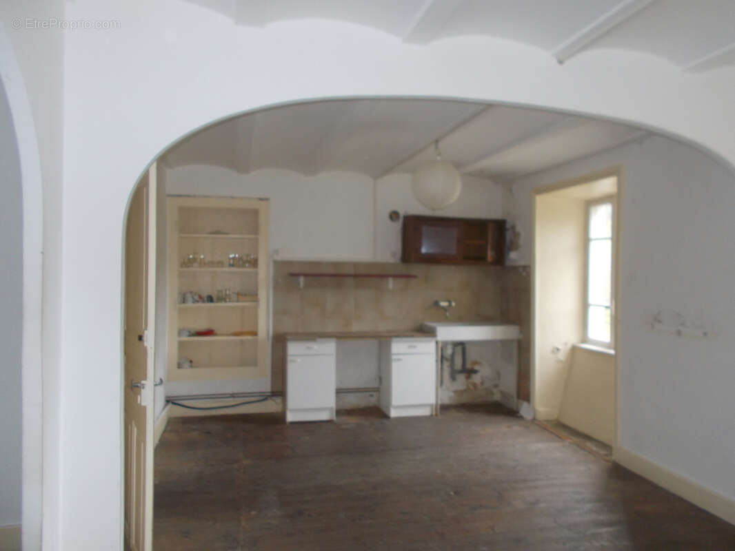 Maison à SAINT-MARTIN-DE-VALAMAS