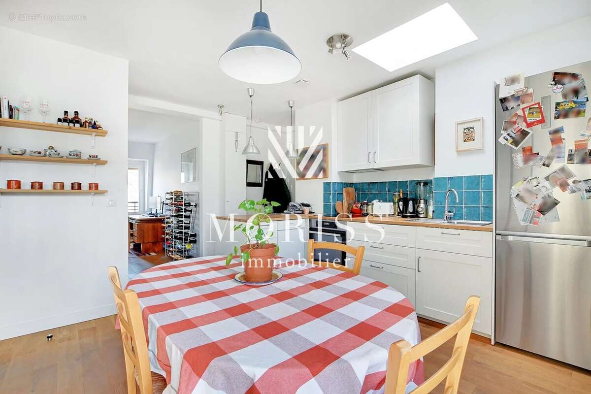 Appartement à PARIS-11E