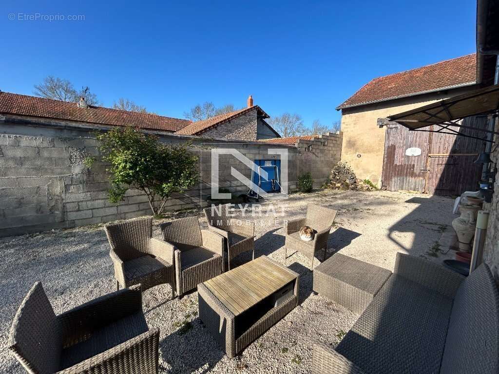 Maison à BEAUMONT-SUR-GROSNE