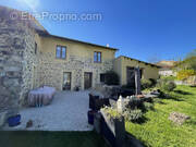 Photo 1 - Maison à SAINT-CYR-DE-VALORGES