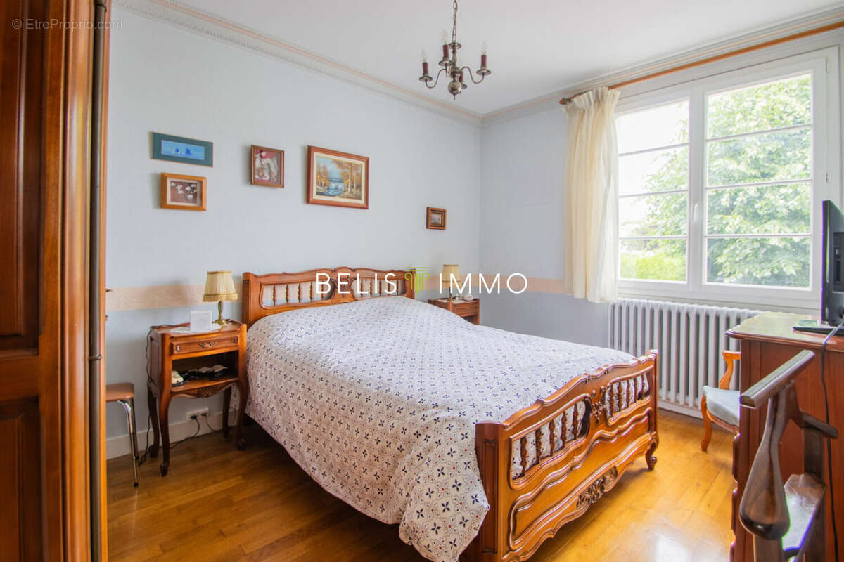 Maison à MONTLOUIS-SUR-LOIRE