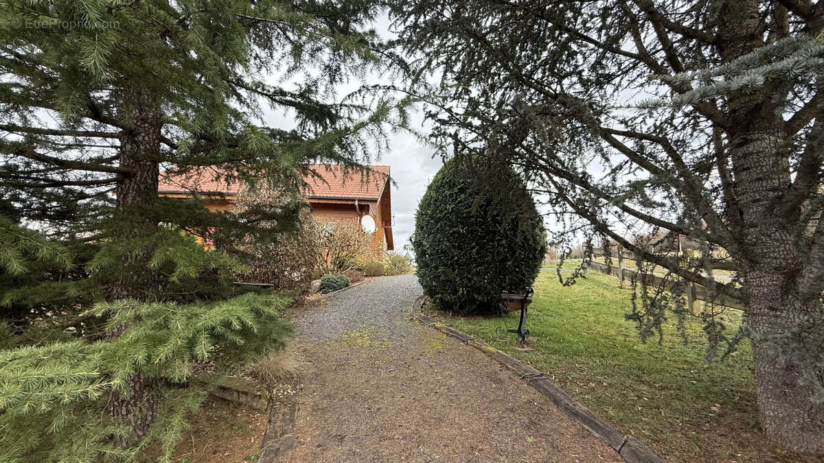 Maison à LA VOIVRE
