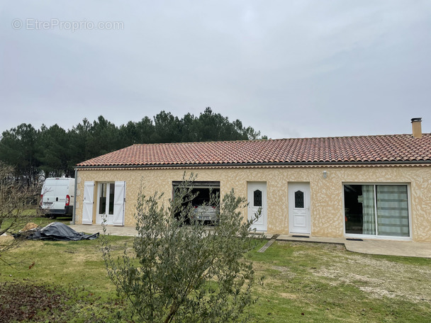 Maison à MONTPEYROUX