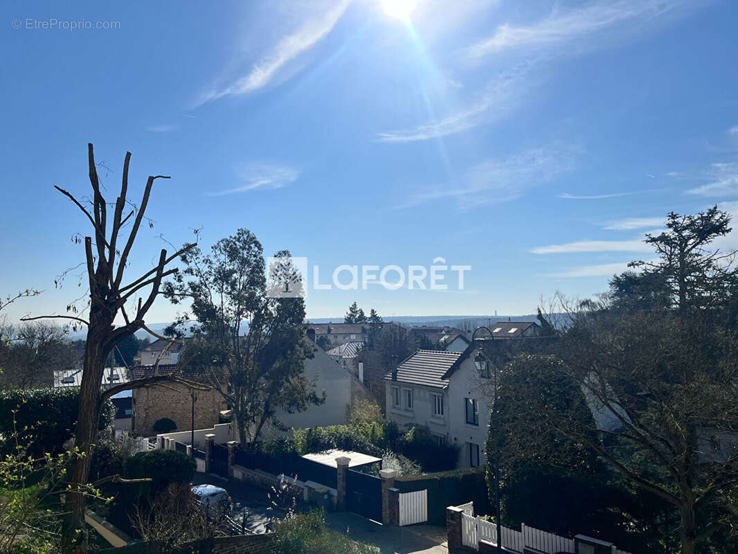 Appartement à GARCHES