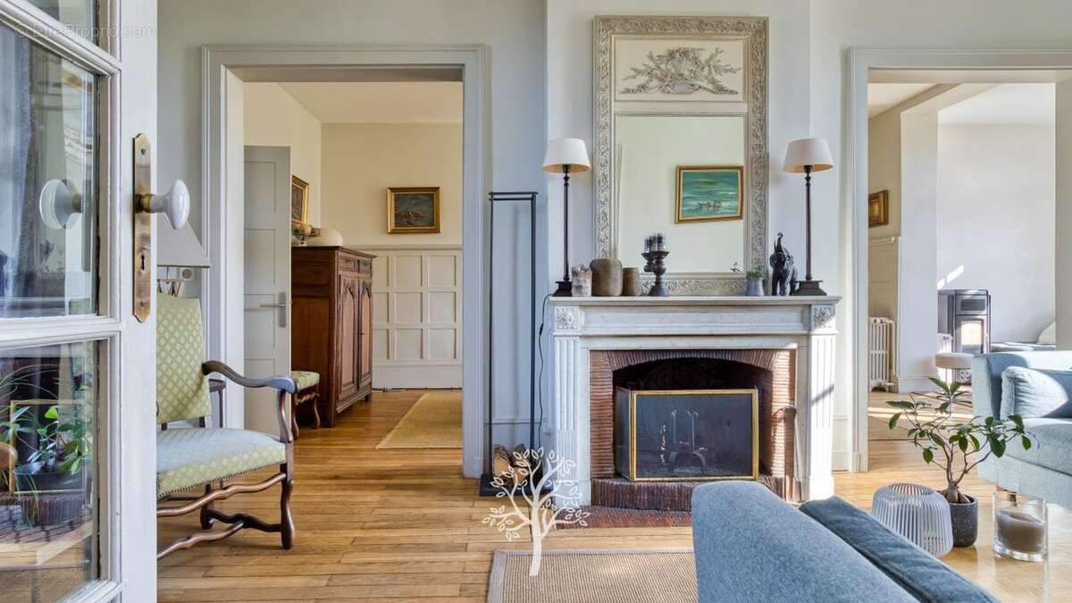 Maison à OUVILLE-LA-RIVIERE