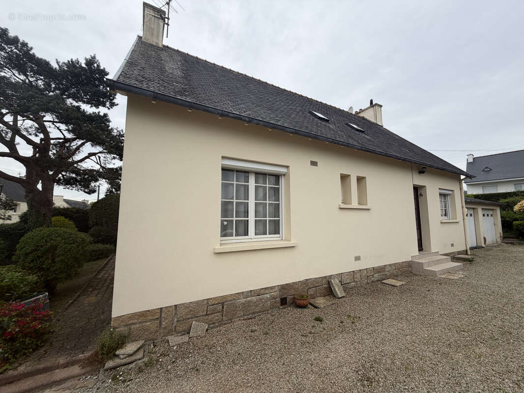 Maison à SAINT-MARTIN-DES-CHAMPS