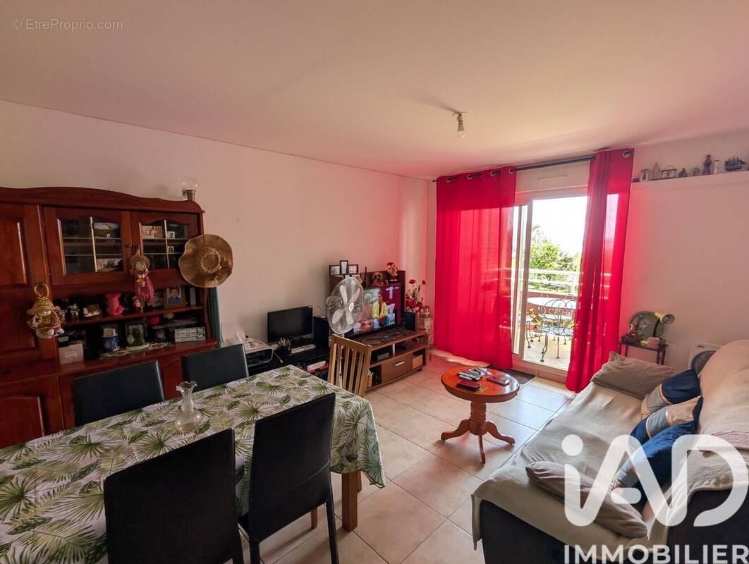 Photo 1 - Appartement à SAINT-BENOIT