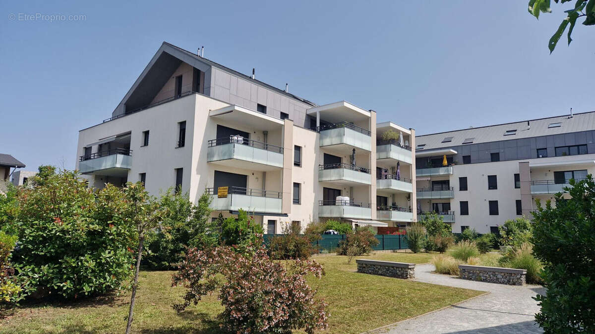 Appartement à BARBERAZ