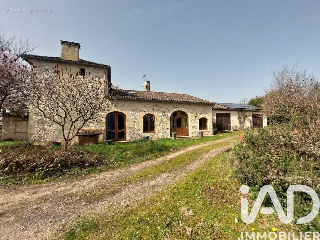 Photo 1 - Maison à MONTCARET