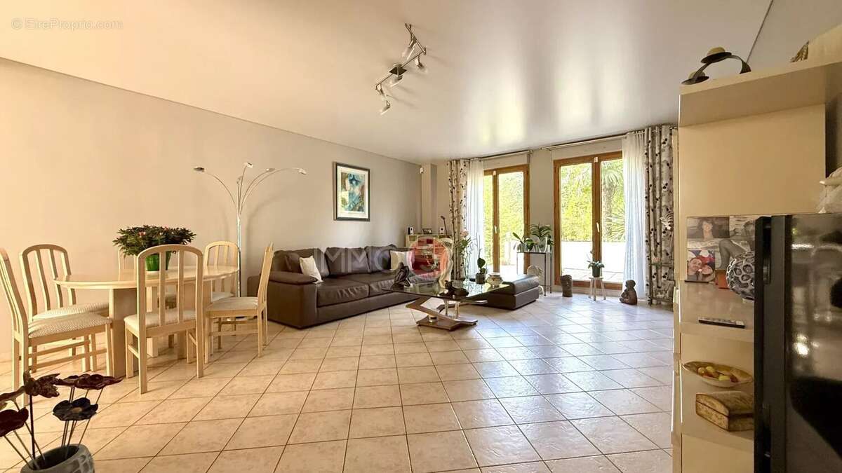 Appartement à LE RAINCY