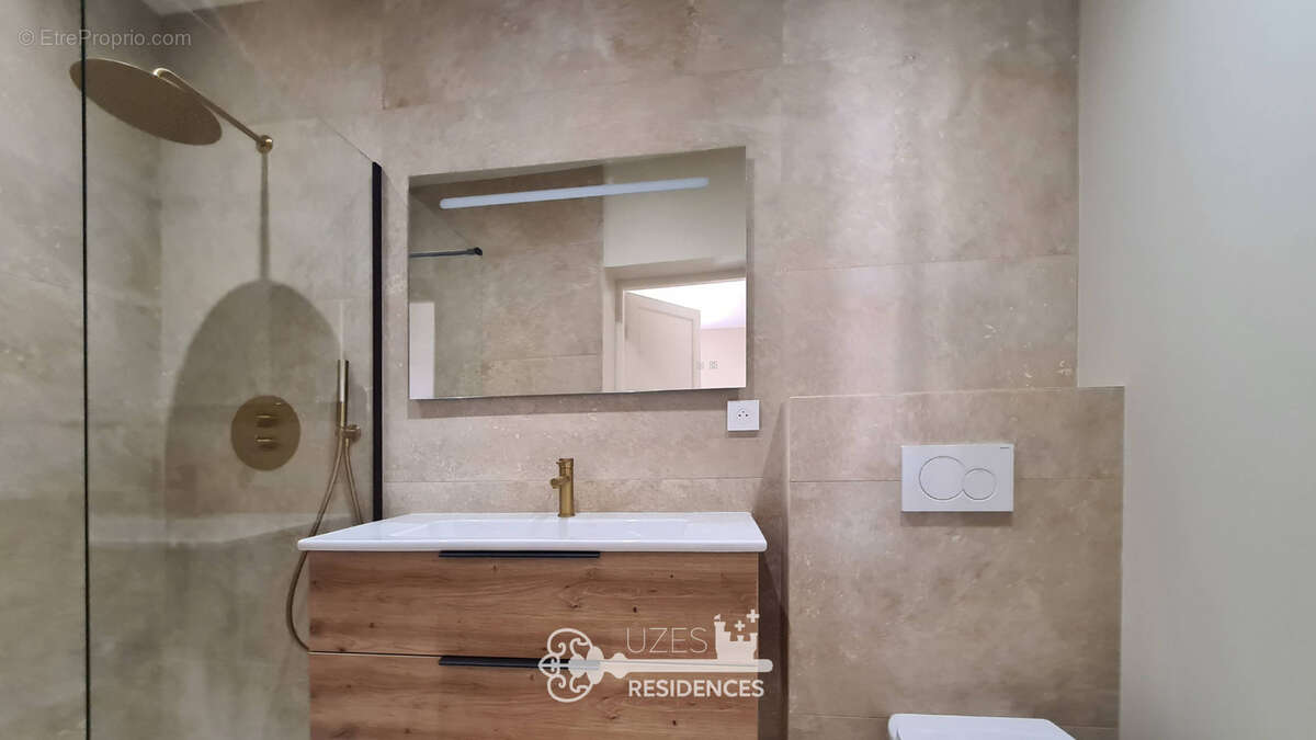 Appartement à UZES