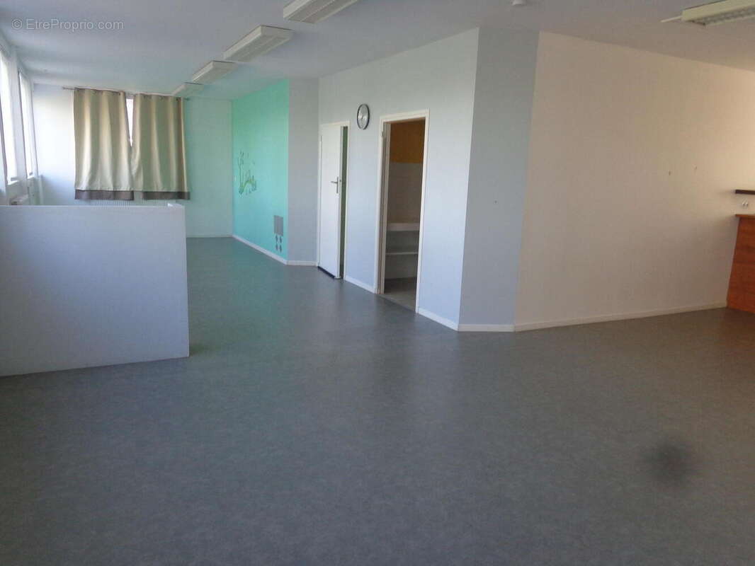 Photo 8 - Maison à SAINT-JUST-D'AVRAY