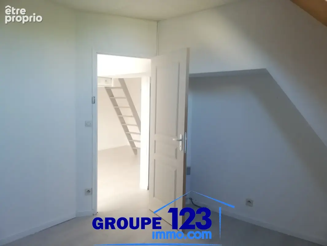 Maison au coeur d'Aillant-Sur-Tholon - 3 chambres - photo 9
