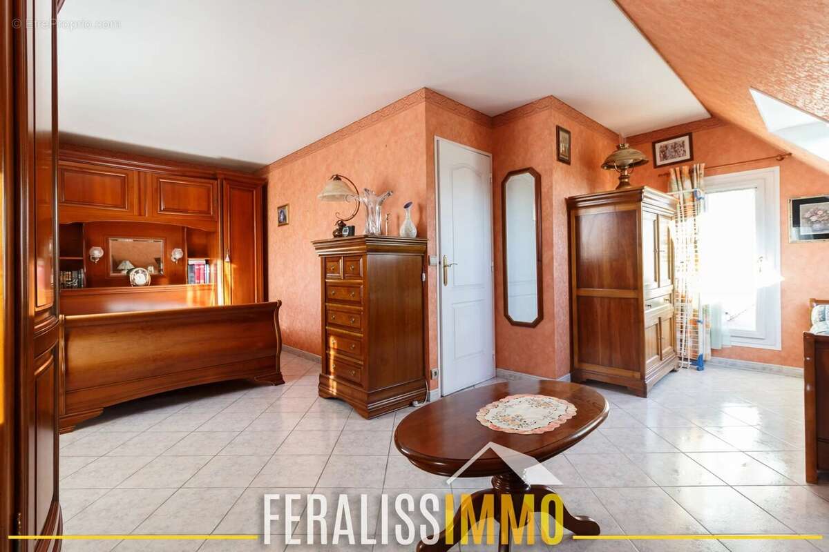 Appartement à ERAGNY