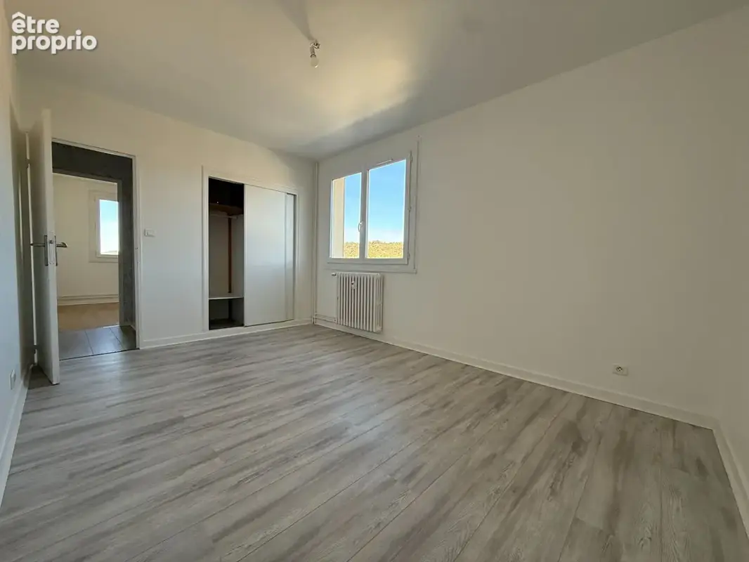 Appartement Désertines T4 72m2 avec balcon et garage - photo 2
