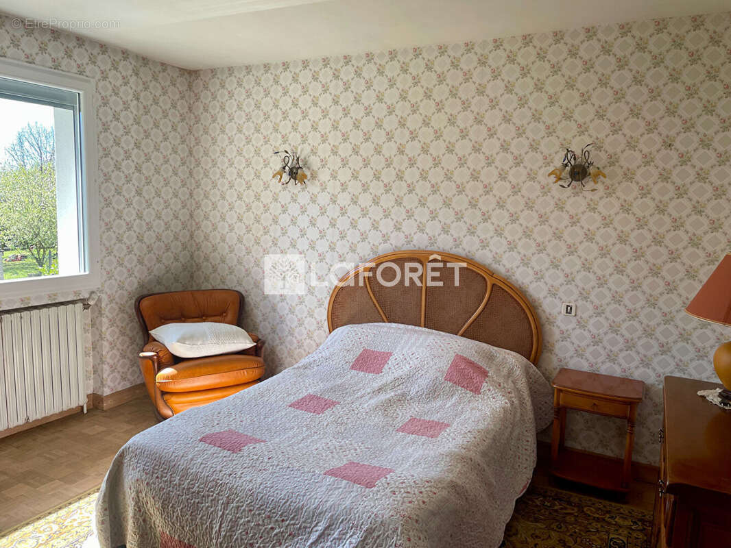 Maison à LESCURE-JAOUL