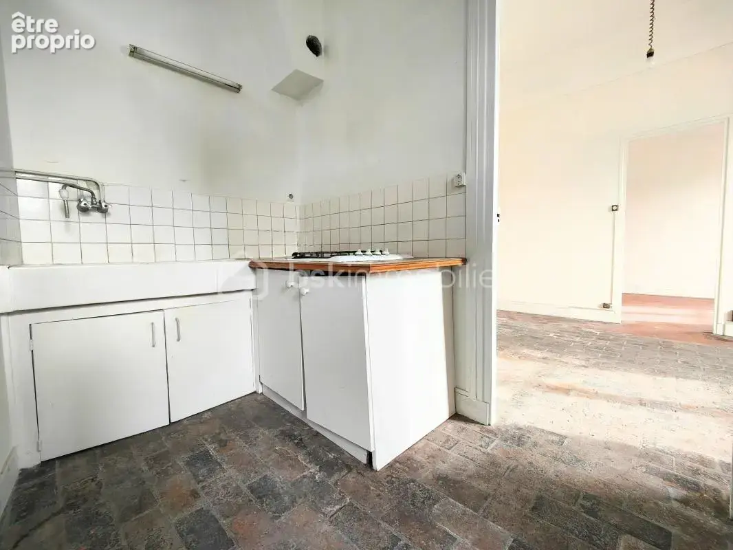 Ensemble immobilier (local commercial + appartement) plein centre ville - photo 2