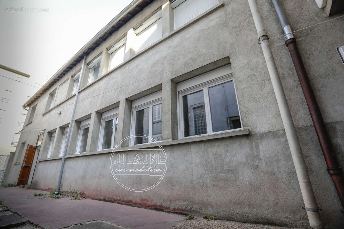 Immeuble de rapport aux multiples possibilités   Secteur Gare des Charentes - photo 57