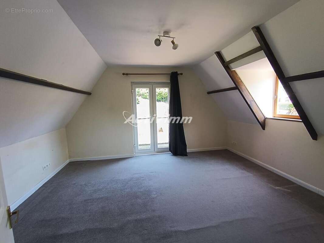 4267 13 - Maison à AUBIN-SAINT-VAAST