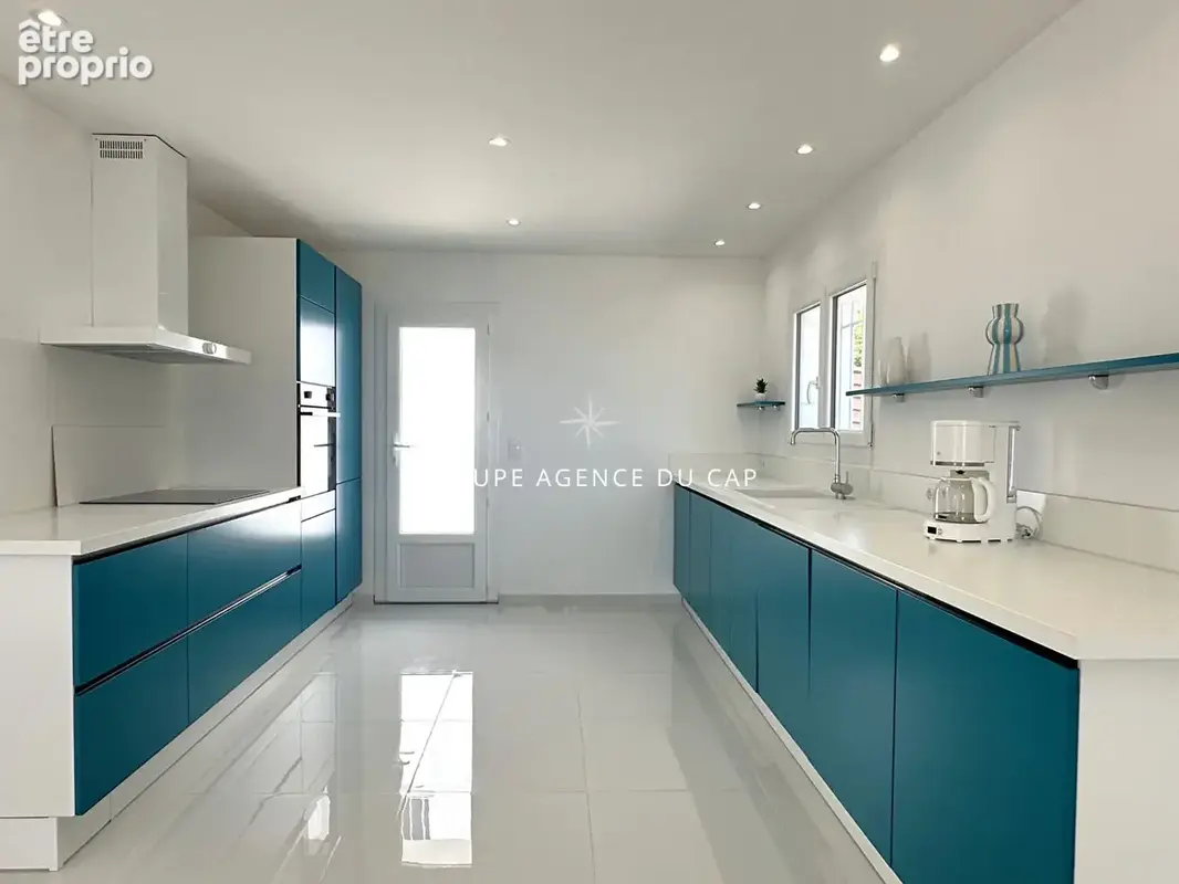 À vendre villa plain pied vue mer panoramique 3 chambres piscine garage à saint aygulf - photo 6