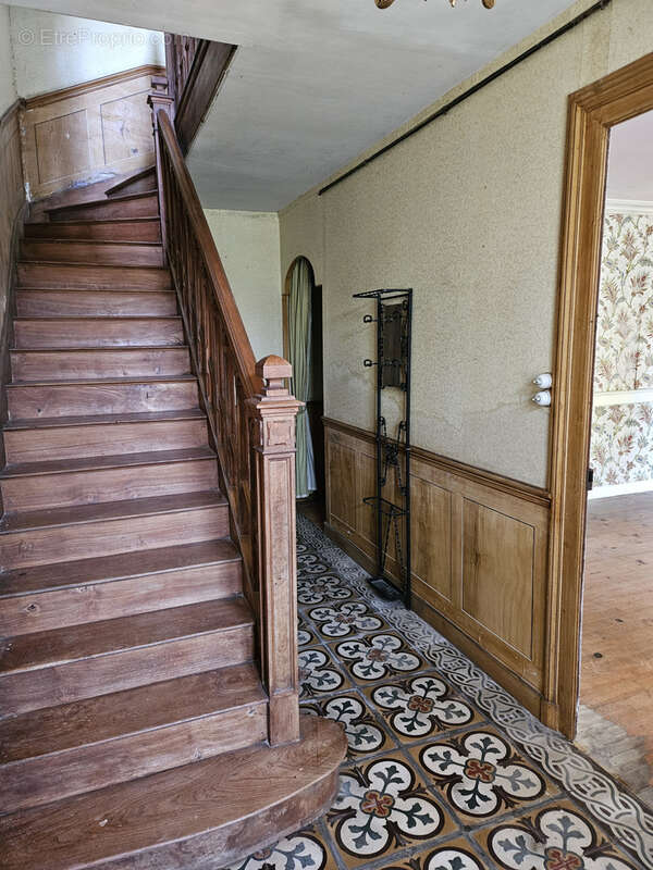 Maison à SAINT-GEORGES-DE-REX